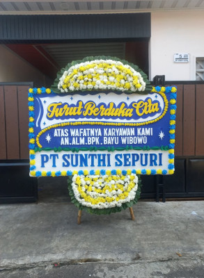 Papan Bunga Duka di Tatura Utara