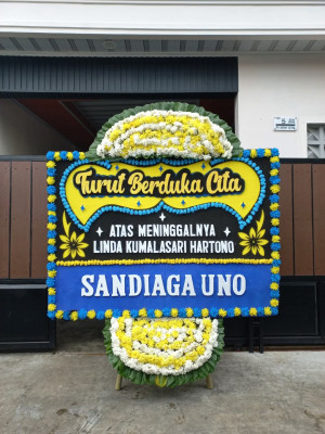 Papan Bunga Duka di Tatura Utara